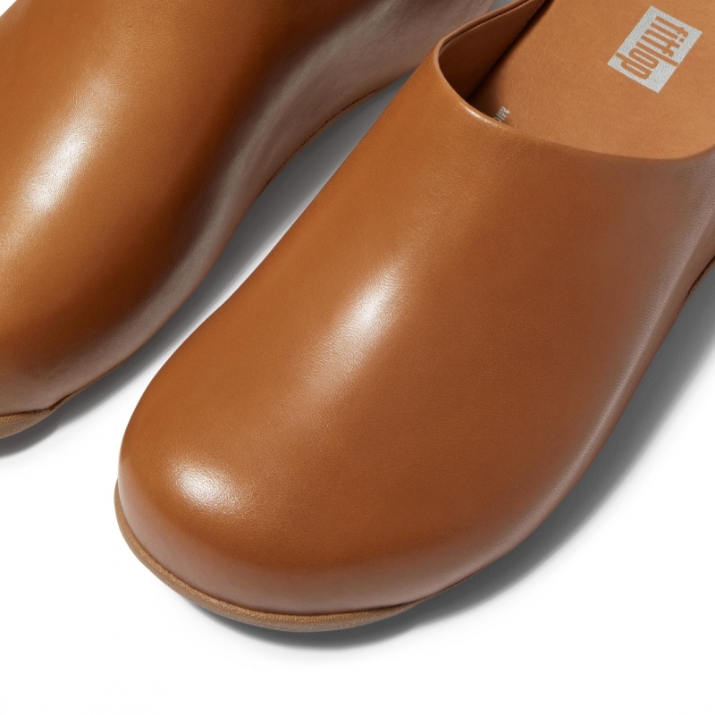 Women's Fitflop Shuv Wipe Clean Clogs Light Brown | ZA-65SYOZXQD